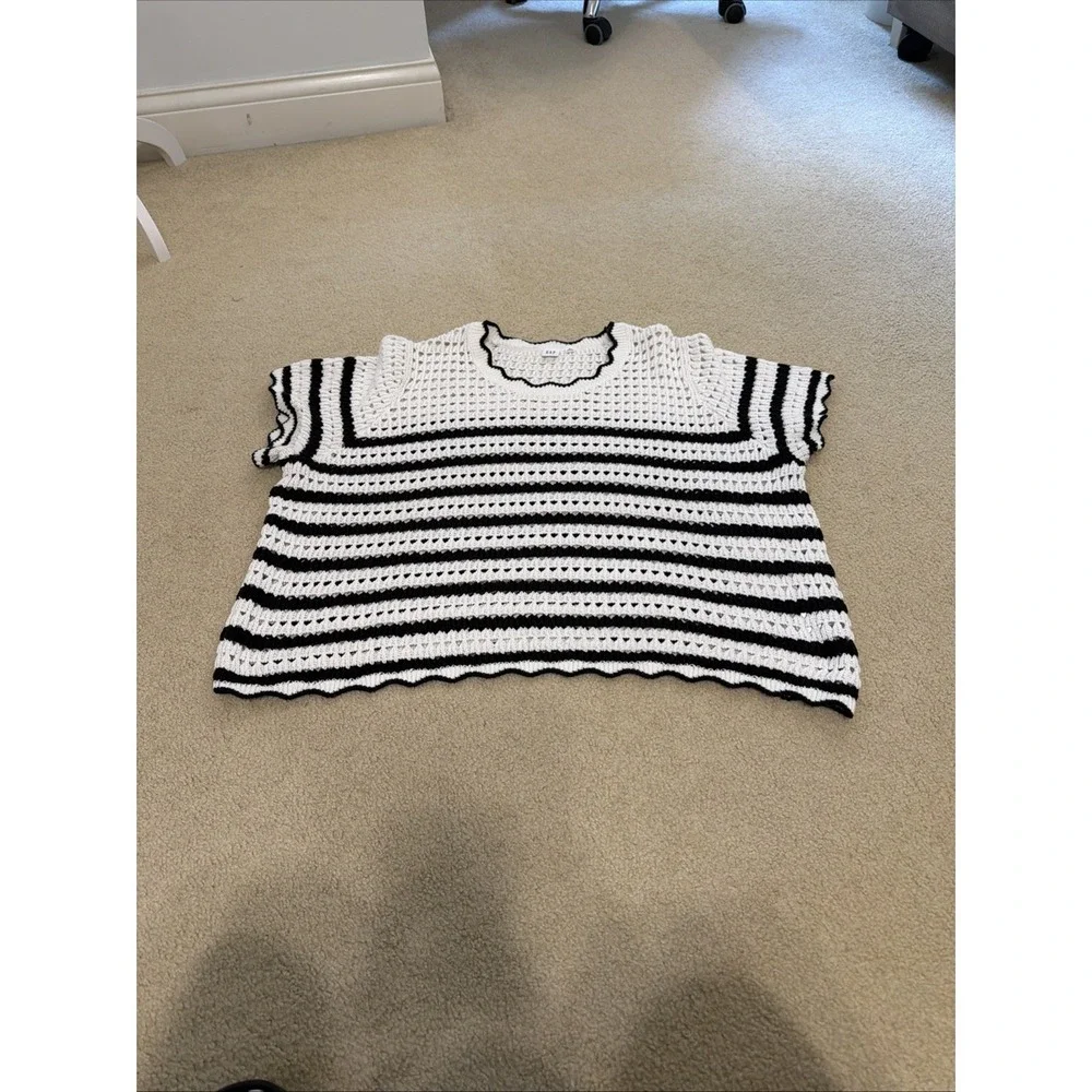 EUC GAP Crochet Striped Top SWEATER Black Milk Stripe Scallop Trim Cotton XL $45 - Picture 2 of 7